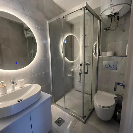 Free Parking Square Vanilla 3* سكوبجي