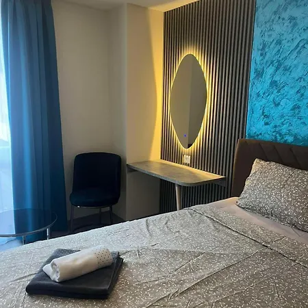 Free Parking Square Vanilla 3*