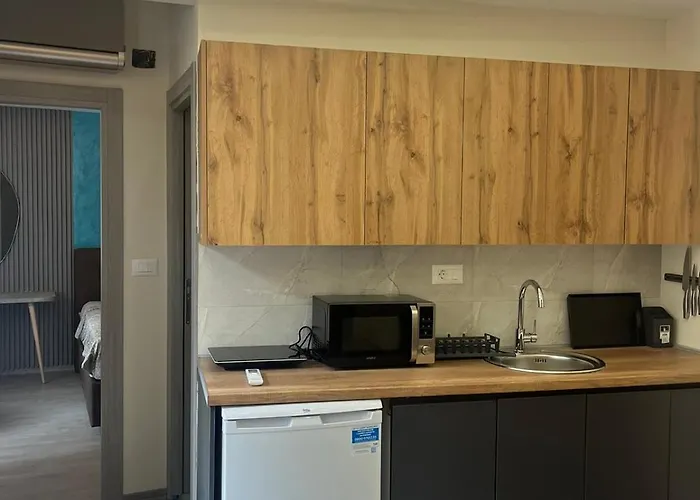 Free Parking Square Vanilla Aparthotel