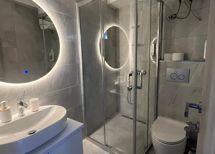 Free Parking Square Vanilla * Skopje