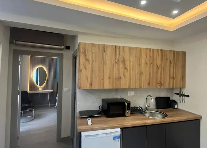 Free Parking Square Vanilla Aparthotel *